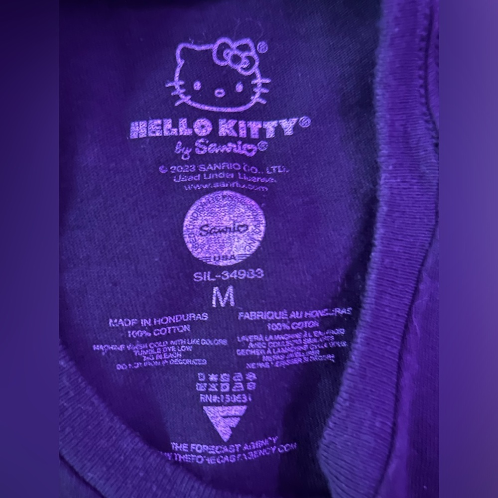 Hello Kitty Cropped Tee - Picture 4 of 4
